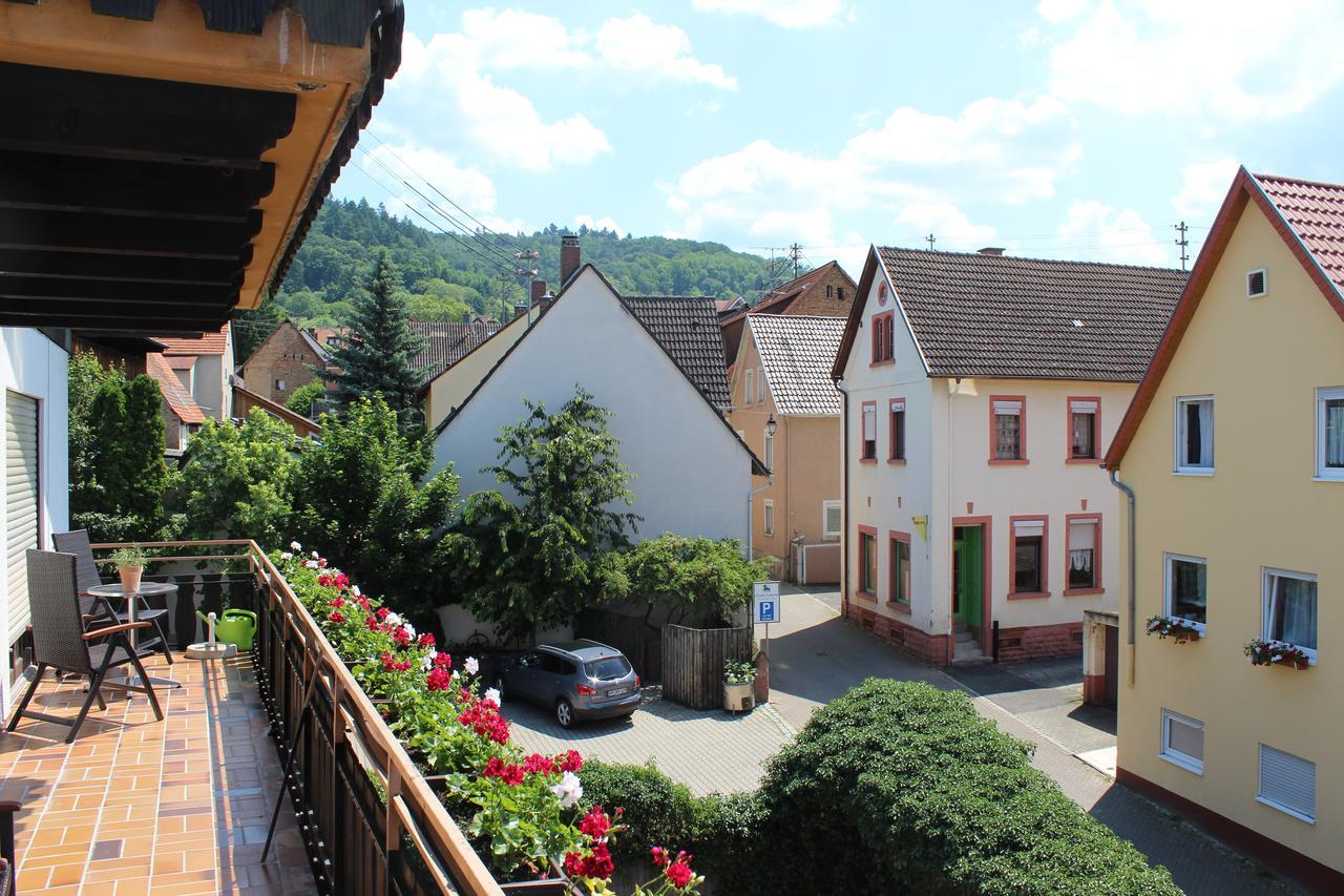 Gasthof Und Pension Zum Loewen เฮิร์ชแบ็กอันแดแบ็กช์ทาซา ภายนอก รูปภาพ